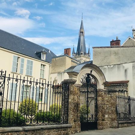 Le Secret De Louise Apartment Epernay Bagian luar foto