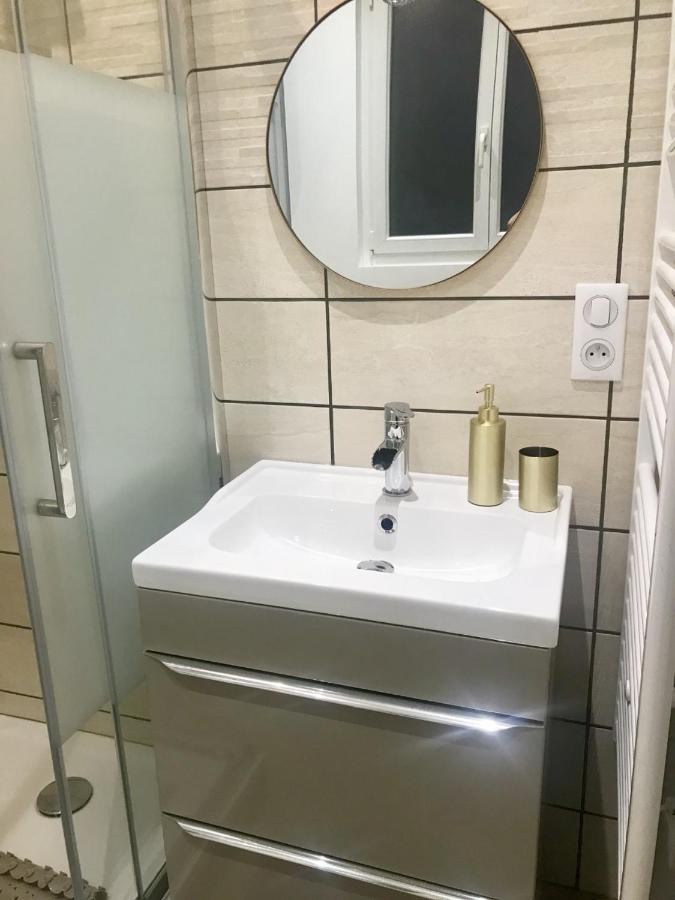 Le Secret De Louise Apartment Epernay Bagian luar foto